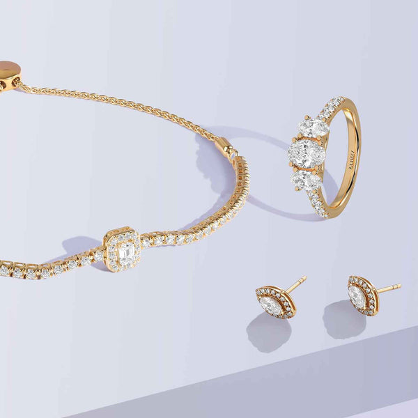 Essential 4-Pronged Round Ring_Product Angle_Creative Image