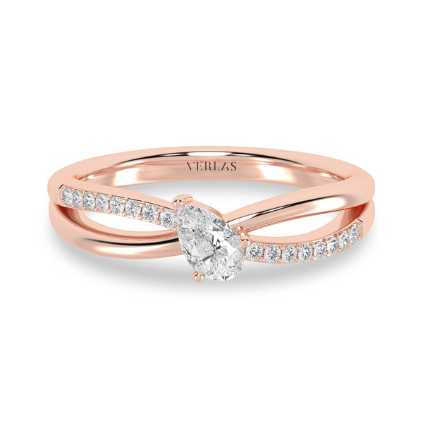 Essential 4-Pronged Round Ring_Product Angle_PCP Main Image