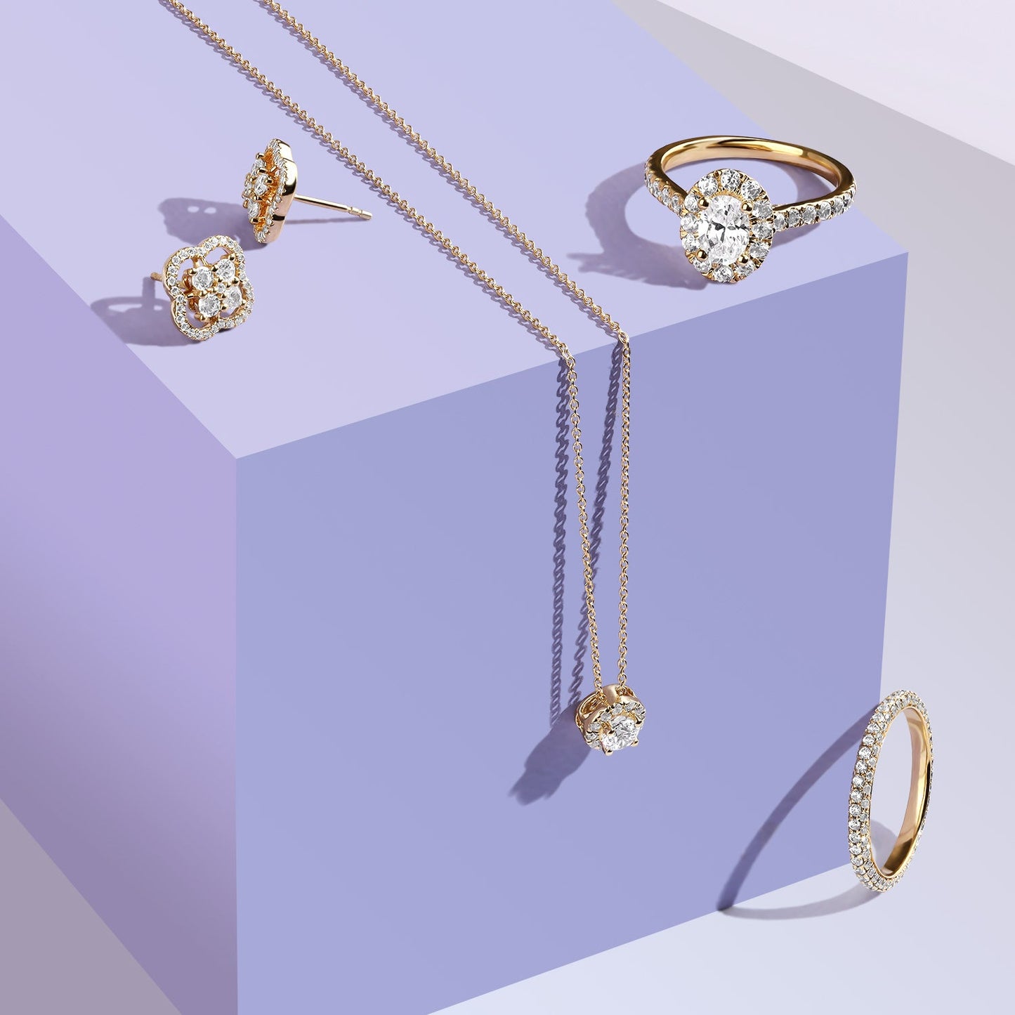 Signature Ellipse Halo Ring