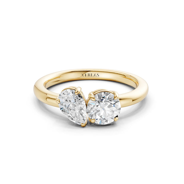 Pear-Round Diamond Toi et Moi Ring
