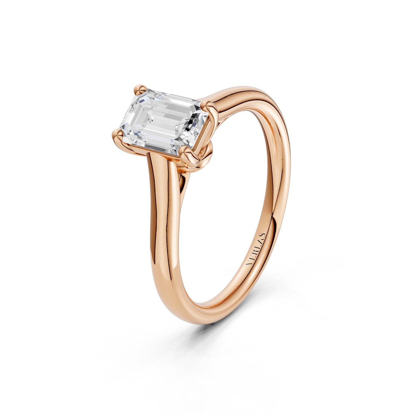Iconic Emerald Ring