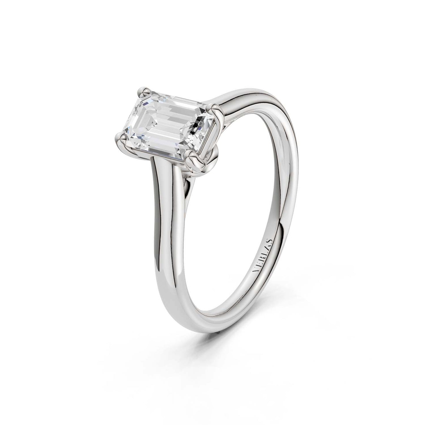 Iconic Emerald Ring