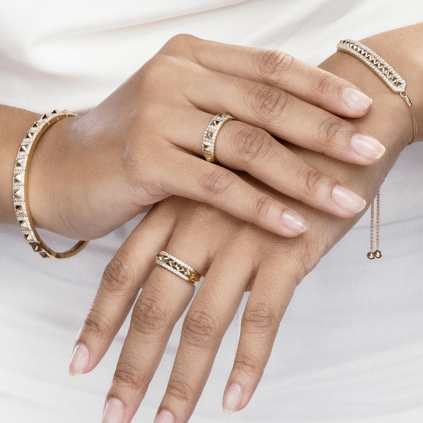 Pyramid Luxe Geometric Sleek Band