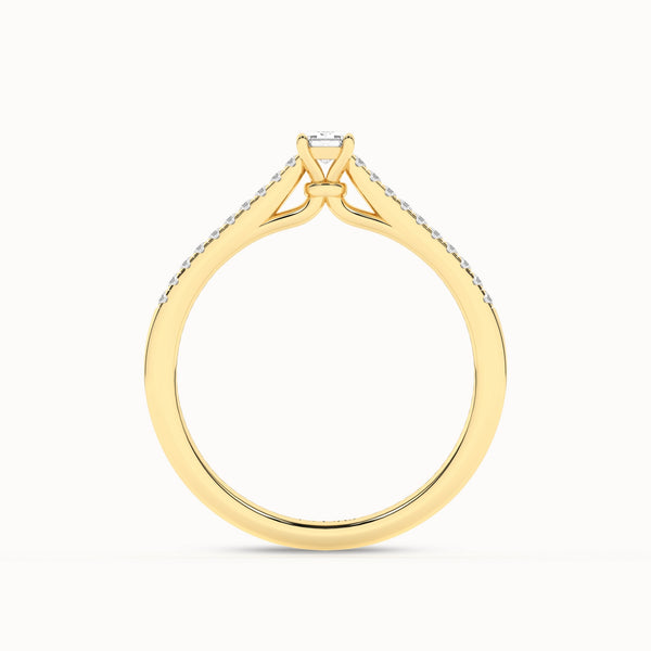 Signature Emerald Ring_Product Angle_1/4 - 3