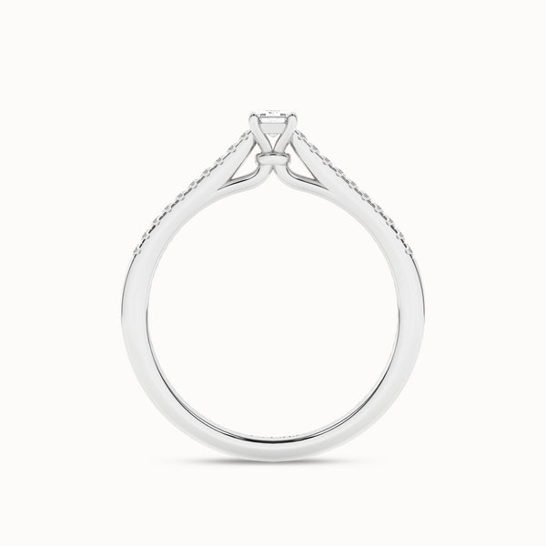 Signature Emerald Ring_Product Angle_1/4 - 3